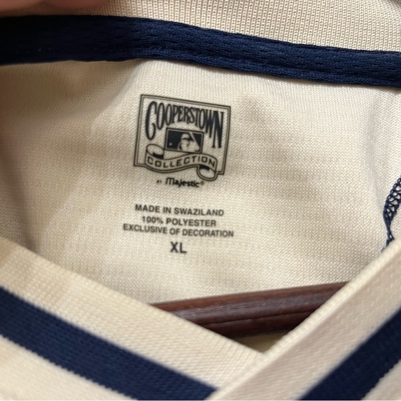 Chicago Cubs Cooperstown Collection Cream and Navy Size XL - Small Flaw - Picture 6 of 8